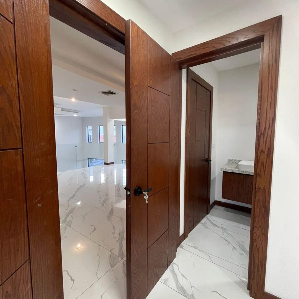 Residencia remodelada con alberca climatizada y vista panorámica — foto 3