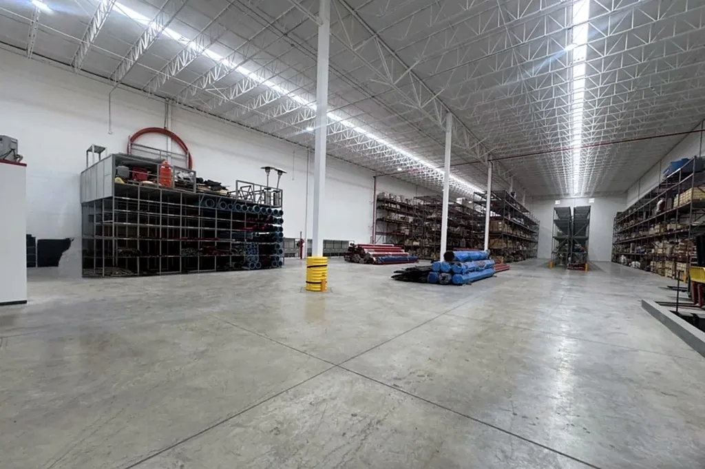 Bodegas modernas con servicios completos — foto 5