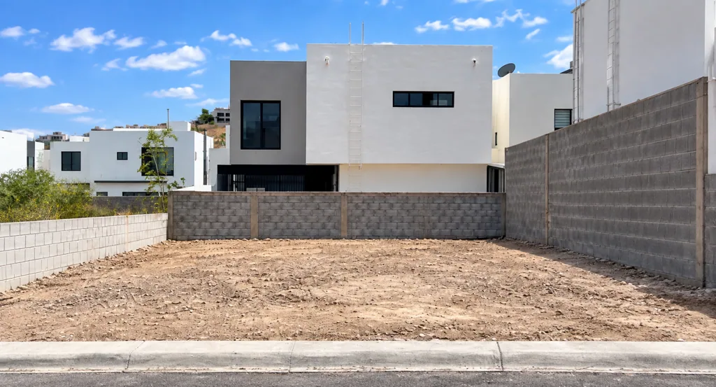 Terreno residencial en Jardines del Pedregal