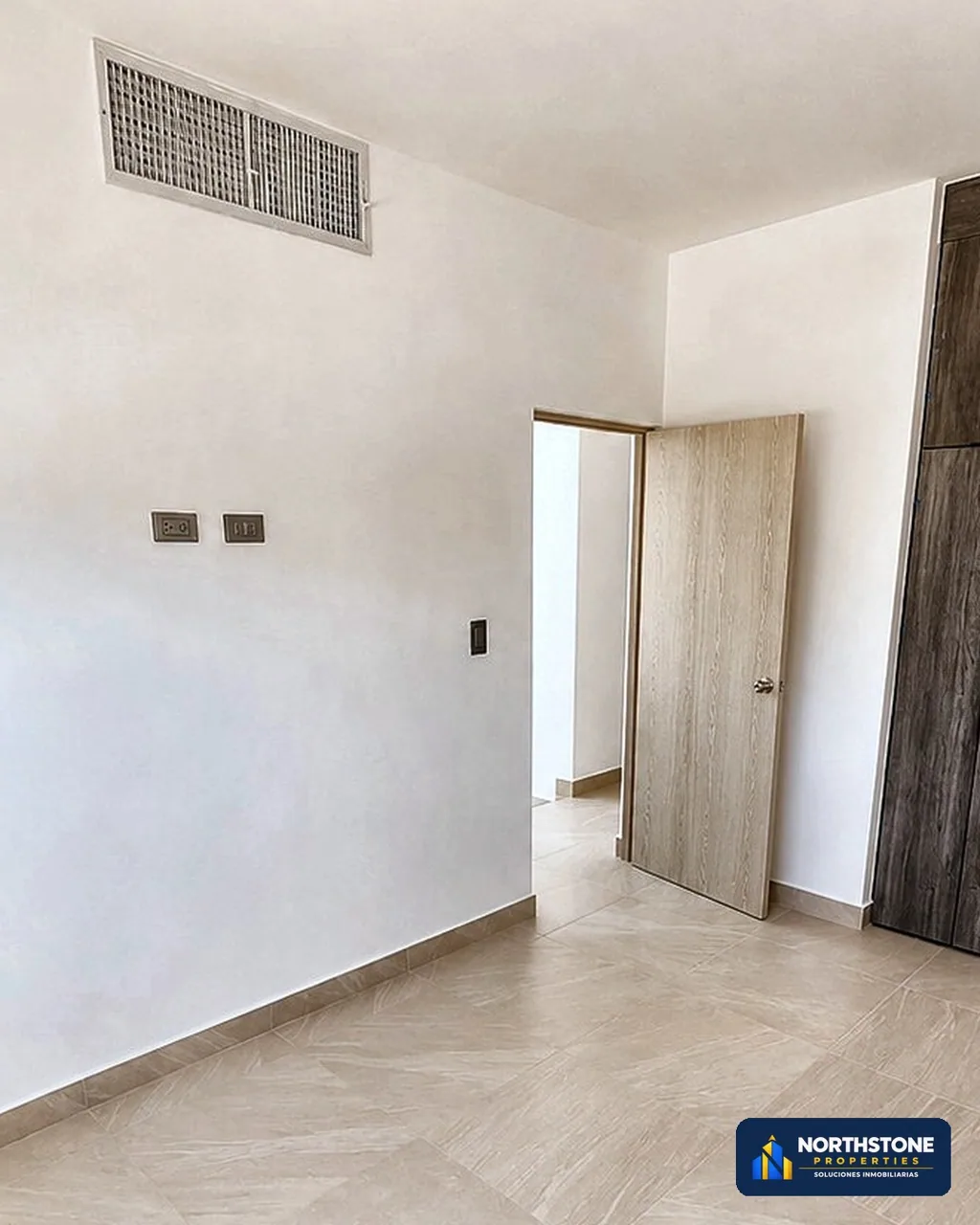 Casa equipada con excedente de terreno en Pradera Lake — foto 4