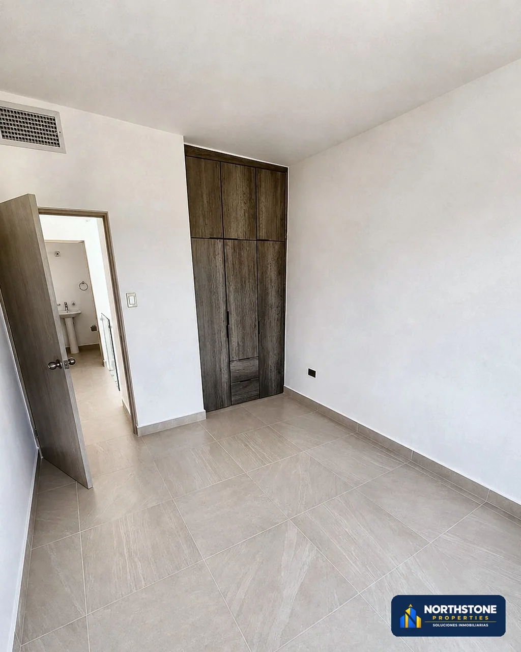 Casa equipada con excedente de terreno en Pradera Lake — foto 5