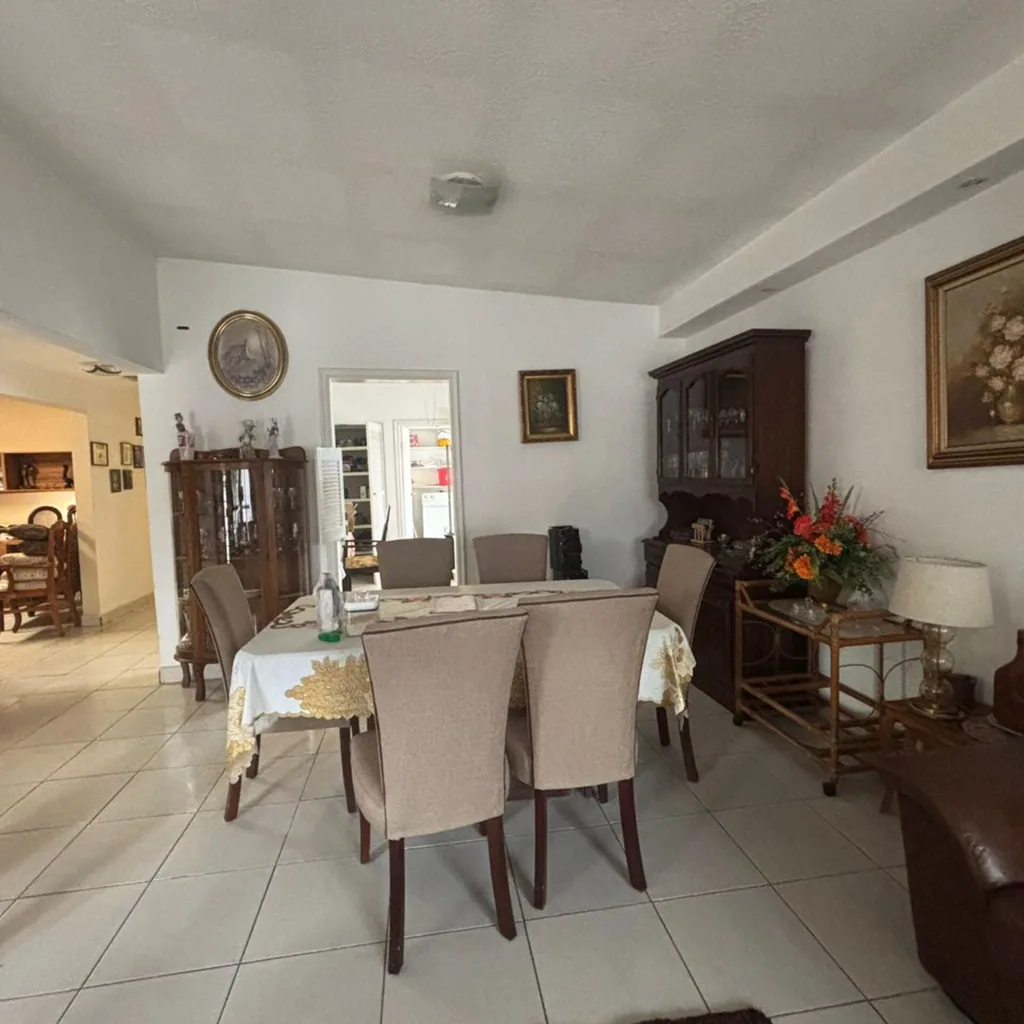 Casa de una planta con departamento independiente cerca de la UACH — foto 2